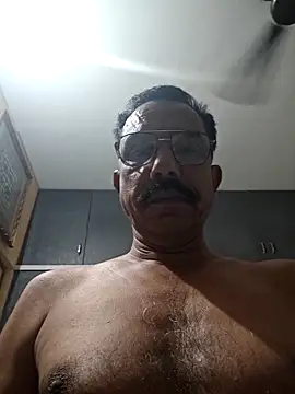 Snapshot of dream_king_1985 chatting on April 3, 2026, 11:11 pm dream king 1985 online show from April 3, 2026, 11:11 pm