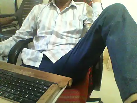 Snapshot of dream_king_1985 chatting on March 15, 2026, 7:15 am dream king 1985 online show from March 15, 2026, 7:15 am