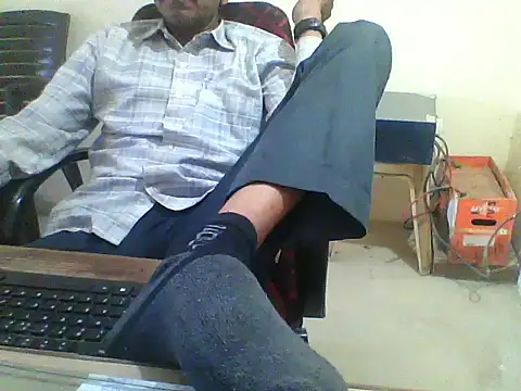 Snapshot of dream_king_1985 chatting on March 17, 2026, 8:17 am dream king 1985 online show from March 17, 2026, 8:17 am