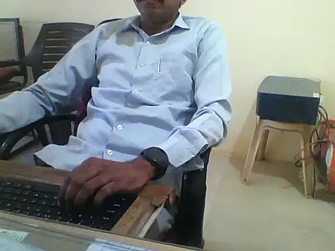 Snapshot of dream_king_1985 chatting on March 21, 2026, 4:35 am dream king 1985 online show from March 21, 2026, 4:35 am