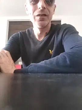 Ianne150 online show from April 1, 2026, 1:41 pm