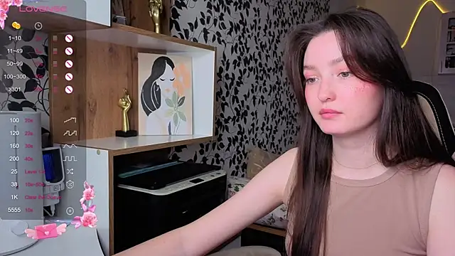 Snapshot of Fairy_m00n_ chatting on March 24, 2026, 11:32 am Fairy m00n online show from March 24, 2026, 11:32 am