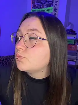 Snapshot of _maracr19_ chatting on March 1, 2026, 5:35 pm maracr19 online show from March 1, 2026, 5:35 pm