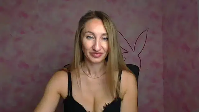 Snapshot of Diana_Sweeet_ chatting on April 16, 2026, 5:52 am Diana Sweeet online show from April 16, 2026, 5:52 am