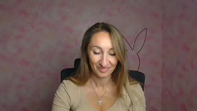 Snapshot of Diana_Sweeet_ chatting on April 7, 2026, 5:53 am Diana Sweeet online show from April 7, 2026, 5:53 am