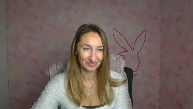 Snapshot of Diana_Sweeet_ chatting on April 9, 2026, 6:30 am Diana Sweeet online show from April 9, 2026, 6:30 am