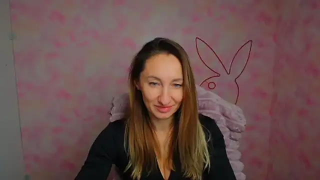 Snapshot of Diana_Sweeet_ chatting on February 26, 2026, 6:24 am Diana Sweeet online show from February 26, 2026, 6:24 am