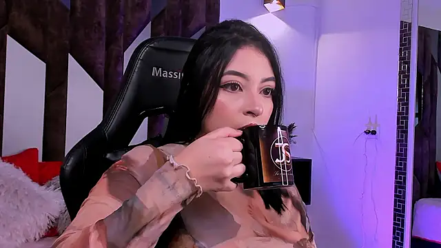 Snapshot of Mila_laurent1 chatting on February 2, 2026, 9:25 pm Mila laurent1 online show from February 2, 2026, 9:25 pm