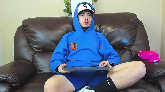 Snapshot of Salvattore_Muller chatting on February 20, 2026, 6:26 am Salvattore Muller online show from February 20, 2026, 6:26 am