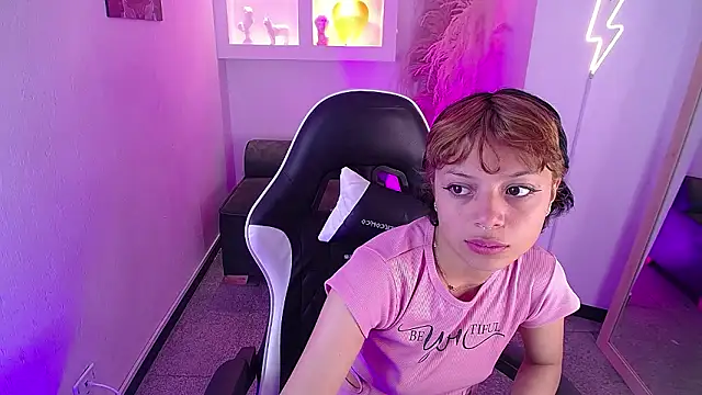 melodyy as online show from February 7, 2026, 12:24 pm