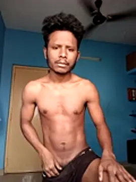 Snapshot of stylee_satheesh chatting on January 19, 2026, 8:40 am stylee satheesh online show from January 19, 2026, 8:40 am