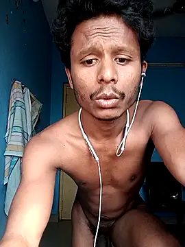 Snapshot of stylee_satheesh chatting on February 23, 2026, 9:43 am stylee satheesh online show from February 23, 2026, 9:43 am