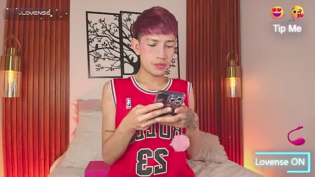 Snapshot of Taylor_Snow chatting on February 8, 2026, 8:17 pm Taylor Snow online show from February 8, 2026, 8:17 pm