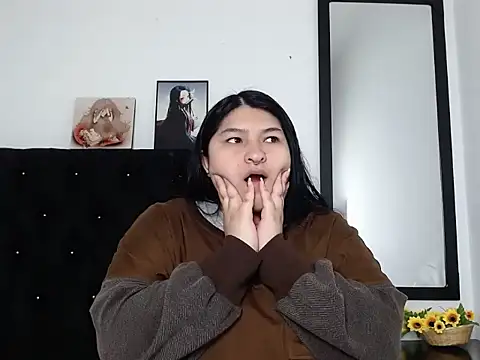 LauraHorny69 online show from March 12, 2026, 1:15 pm