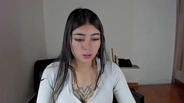 Snapshot of gabriella_live_ chatting on January 16, 2026, 7:18 pm gabriella live online show from January 16, 2026, 7:18 pm