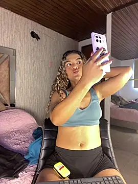 AngelPinkk  online show from March 2, 2026, 8:05 pm