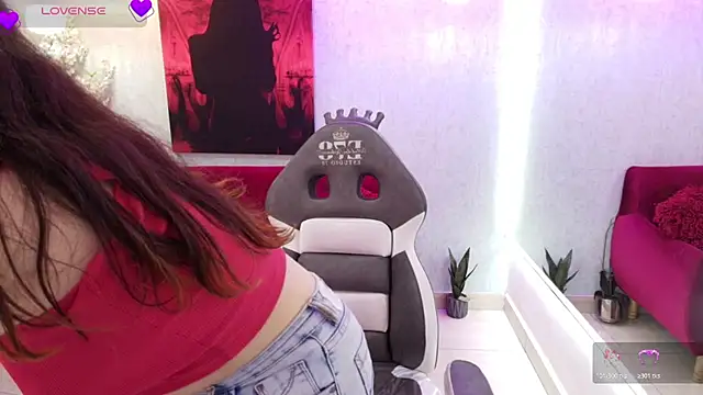 Veronica miiller online show from May 20, 2026, 7:22 pm
