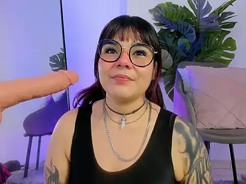 Dakota-bluu online show from February 17, 2026, 3:20 pm