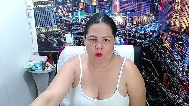 Snapshot of tila_nastyy chatting on June 5, 2026, 12:59 am tila nastyy online show from June 5, 2026, 12:59 am