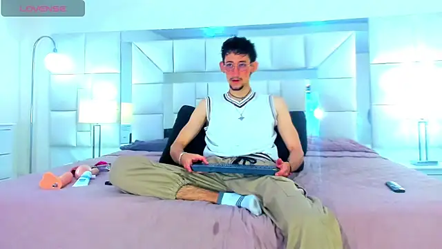 James Dupont  online show from January 16, 2026, 3:32 am