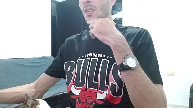 maskguy23 online show from June 12, 2026, 4:54 am