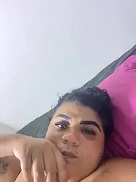 MorenaCariok online show from January 14, 2026, 6:00 pm