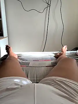 melzinhab23 online show from February 25, 2026, 10:26 am