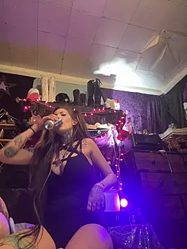 allymoon1369 online show from April 14, 2026, 9:25 am