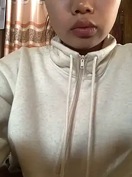 Suny-sexy online show from February 14, 2026, 4:02 am