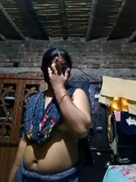 Hot Sweeti online show from April 16, 2026, 11:11 am