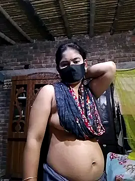 Hot Sweeti online show from April 16, 2026, 10:23 pm