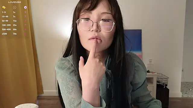 nullgirl online show from July 3, 2026, 2:29 am
