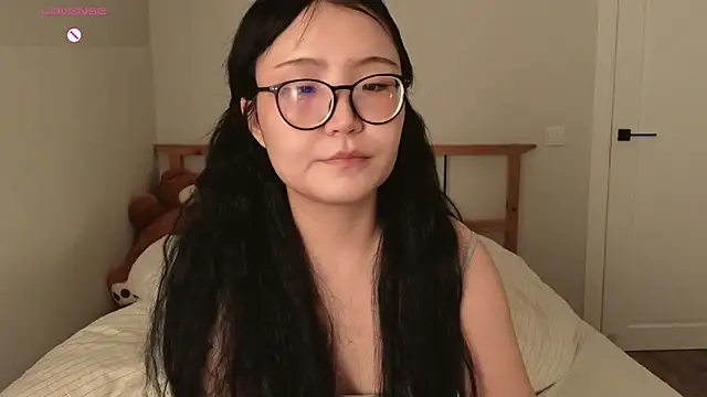 Snapshot of nullgirl chatting on May 12, 2026, 11:55 pm nullgirl online show from May 12, 2026, 11:55 pm