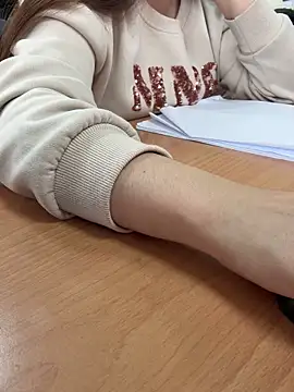 Donna9696 online show from February 7, 2026, 1:57 am