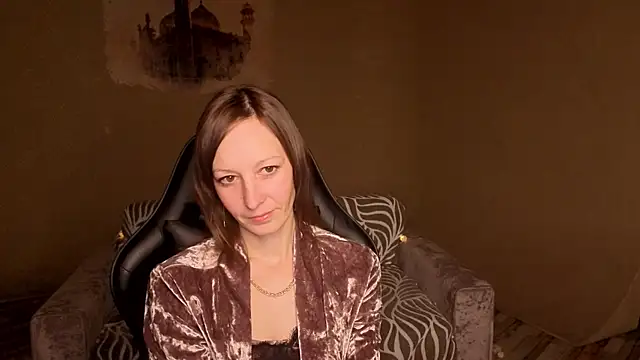 MaryKlite  online show from January 18, 2026, 1:31 am