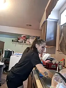 LadySn0w26 online show from March 4, 2026, 4:04 pm