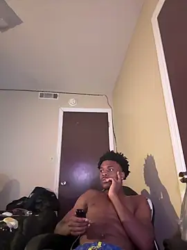 Bigdicktrick227 online show from May 17, 2026, 11:05 pm