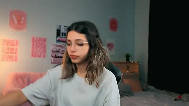 Snapshot of dinnerwithflowers chatting on February 14, 2026, 1:11 pm dinnerwithflowers online show from February 14, 2026, 1:11 pm