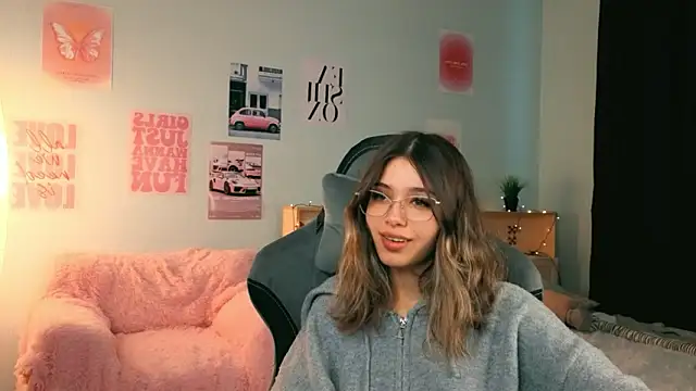 Snapshot of dinnerwithflowers chatting on February 24, 2026, 1:23 pm dinnerwithflowers online show from February 24, 2026, 1:23 pm