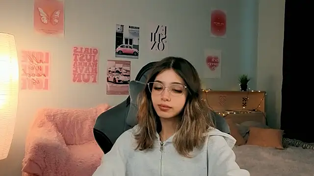 Snapshot of dinnerwithflowers chatting on February 28, 2026, 1:00 pm dinnerwithflowers online show from February 28, 2026, 1:00 pm