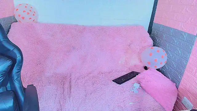 hotcakes uwu online show from March 27, 2026, 8:26 am