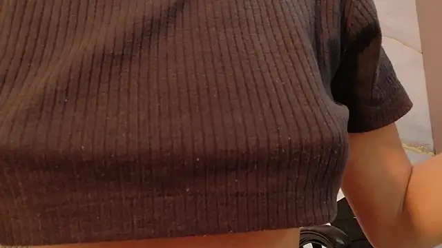 Scarlet Vixen  online show from February 13, 2026, 12:38 pm