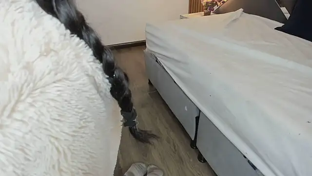 Snapshot of Ambarross_ chatting on February 14, 2026, 12:49 pm Ambarross online show from February 14, 2026, 12:49 pm