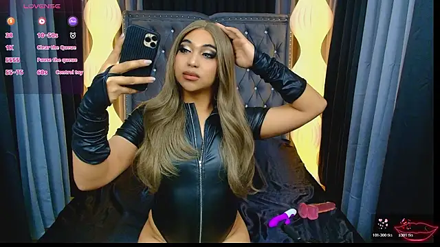 Snapshot of Clea_Moore chatting on January 19, 2026, 4:38 am Clea Moore online show from January 19, 2026, 4:38 am