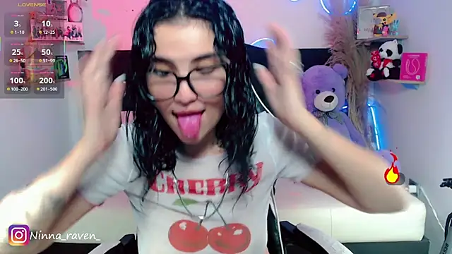 AriaDark online show from May 27, 2026, 9:11 pm