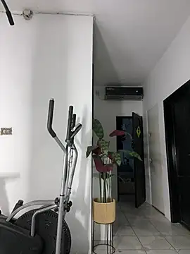 CarolinaRaven online show from April 15, 2026, 3:45 am