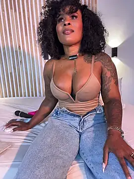 pamelamendez 1 online show from May 18, 2026, 11:20 pm