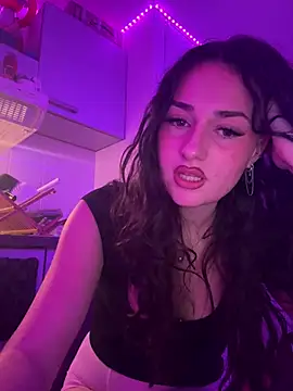 claraaaa06 online show from February 8, 2026, 10:29 pm