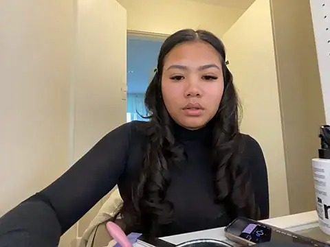 Snapshot of TitiTinyThai chatting on April 7, 2026, 3:14 pm TitiTinyThai online show from April 7, 2026, 3:14 pm