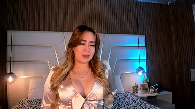 Xara Shadow online show from March 12, 2026, 10:47 pm